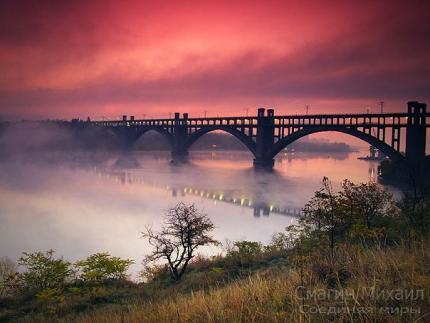 Preobrazhenskiy Bridge. Zaporozhye